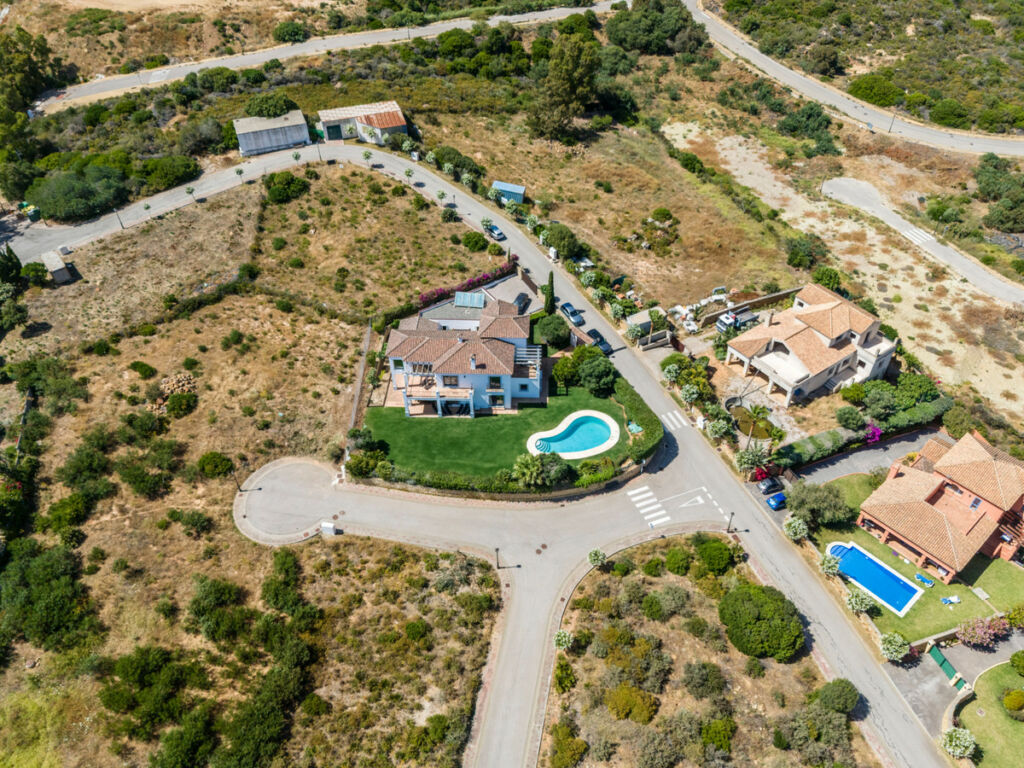 Detached Villa Sotogrande Cádiz - image 45