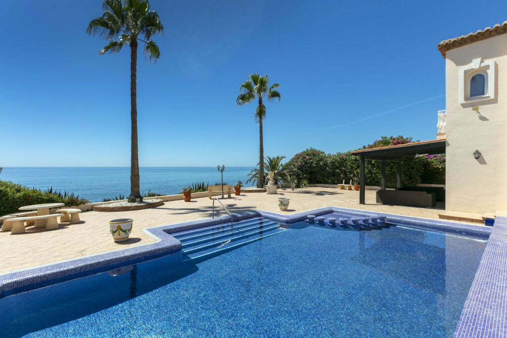Detached Villa Marbesa Málaga - image 12
