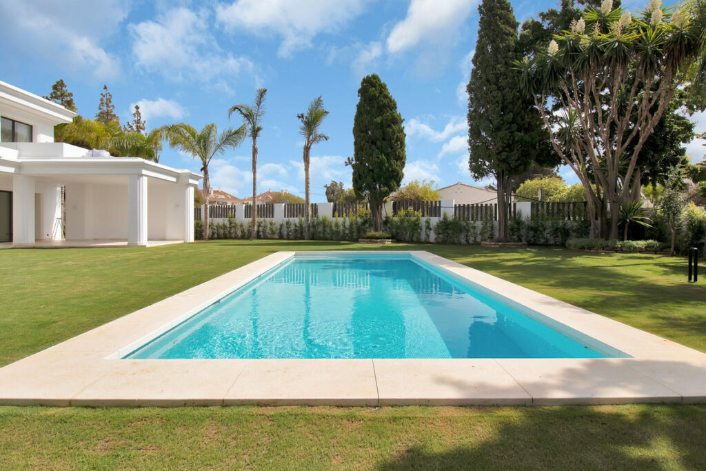 Detached Villa The Golden Mile Málaga - image 45