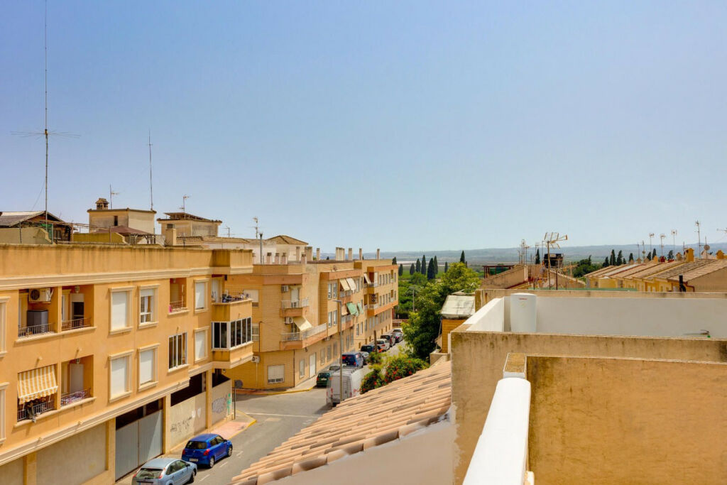 Townhouse Los Montesinos Alicante - image 45