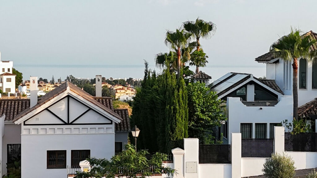 Middle Floor Apartment Estepona Málaga - image 45