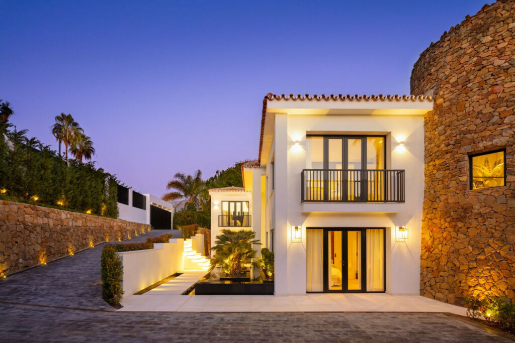 Detached Villa Nueva Andalucía Málaga - image 45