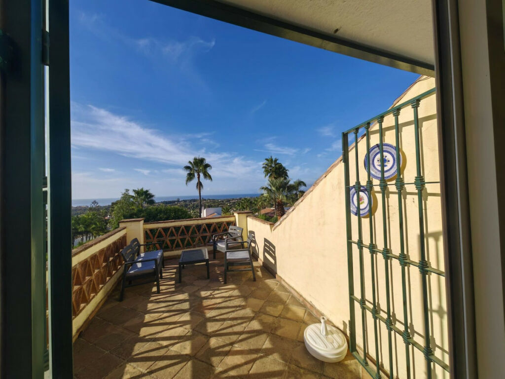 Detached Villa Estepona Málaga - image 45