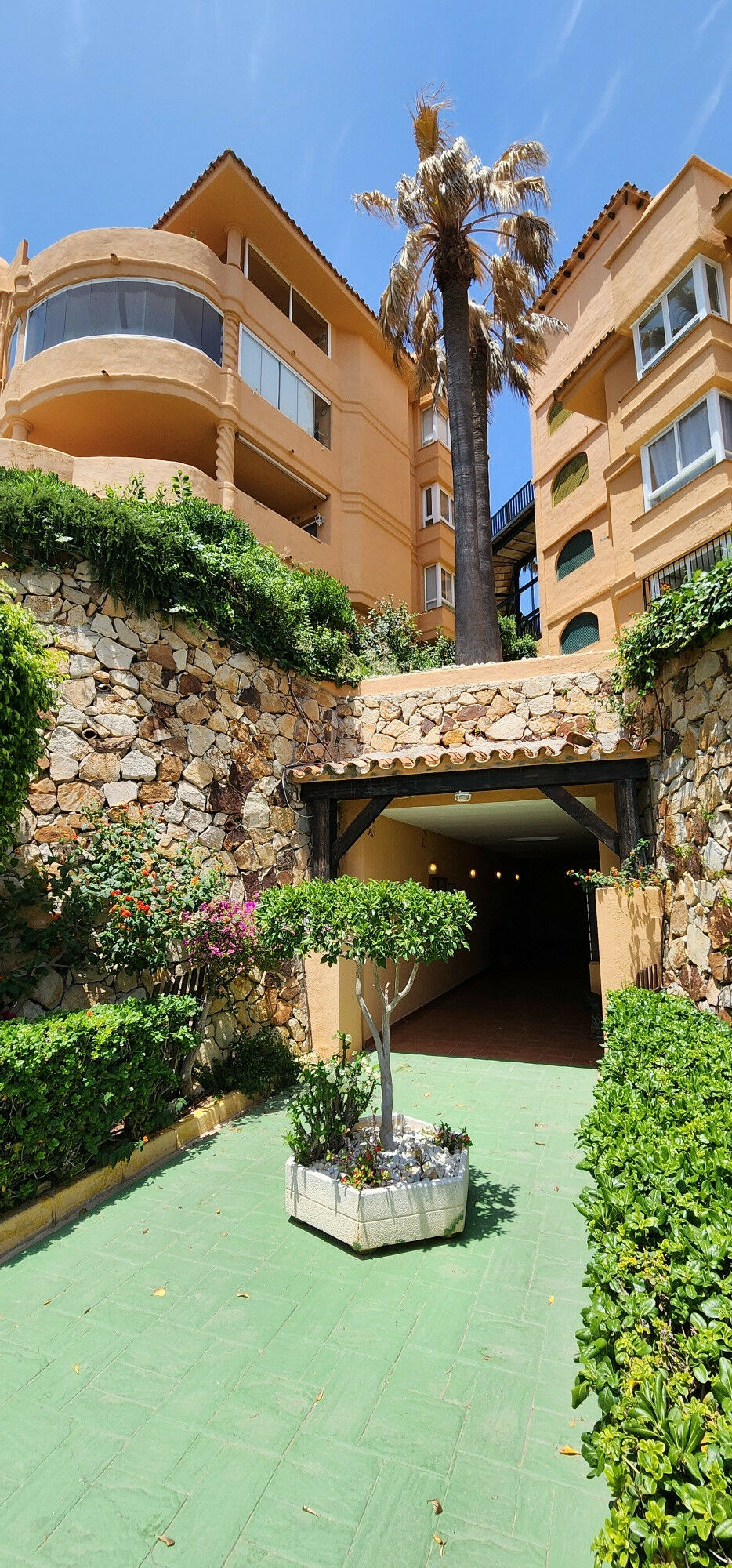 Middle Floor Apartment Calahonda Málaga - image 45