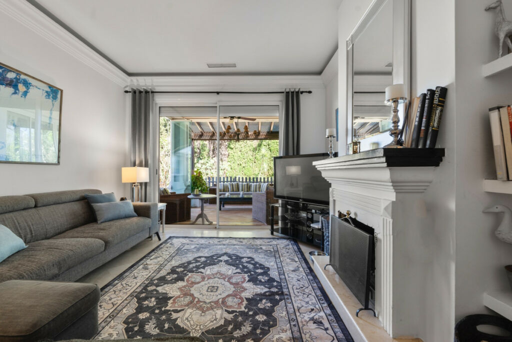 Detached Villa Benahavís Málaga - image 45