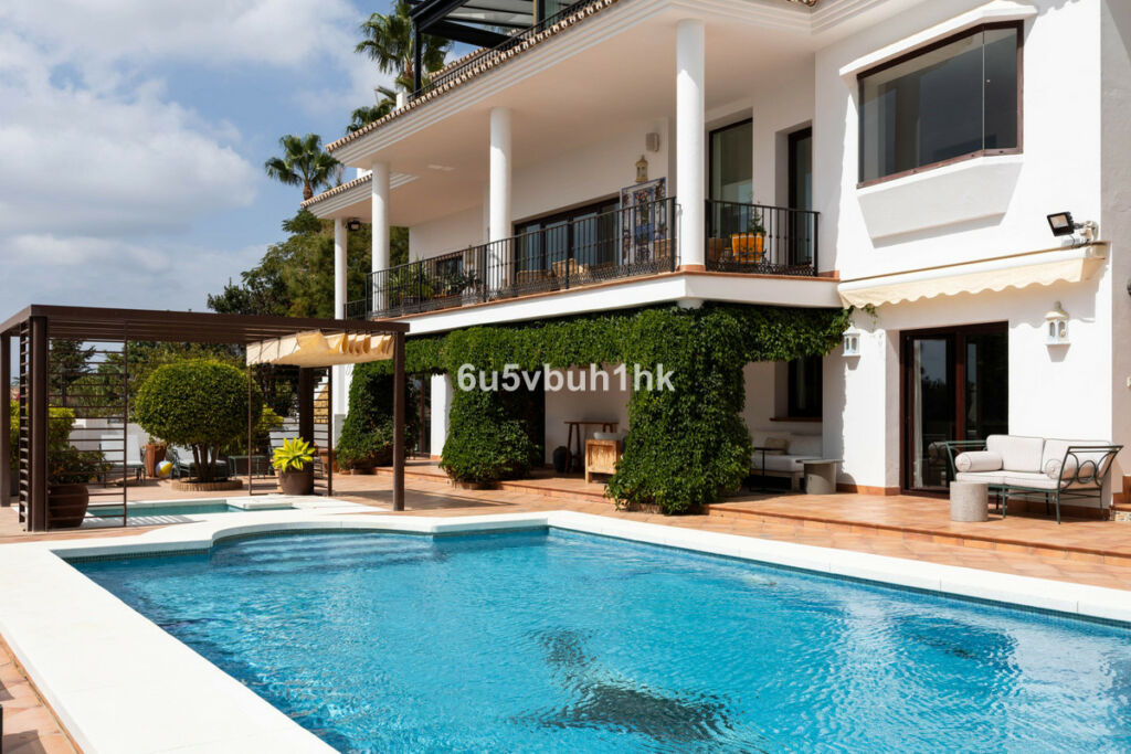 Detached Villa Marbella Málaga - image 47