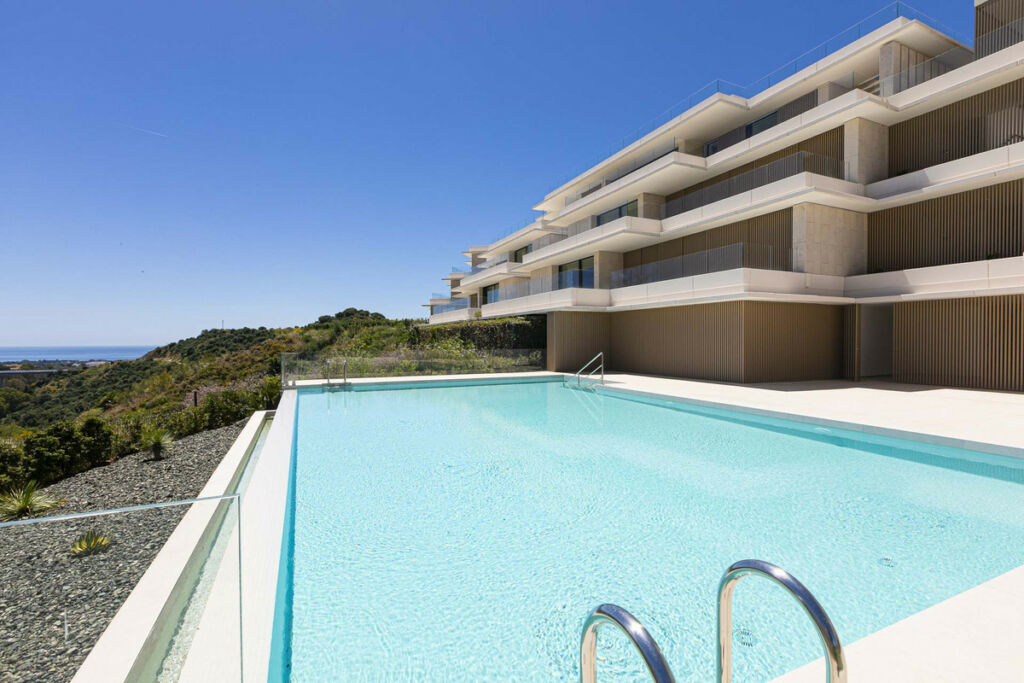 Middle Floor Apartment Benahavís Málaga - image 46