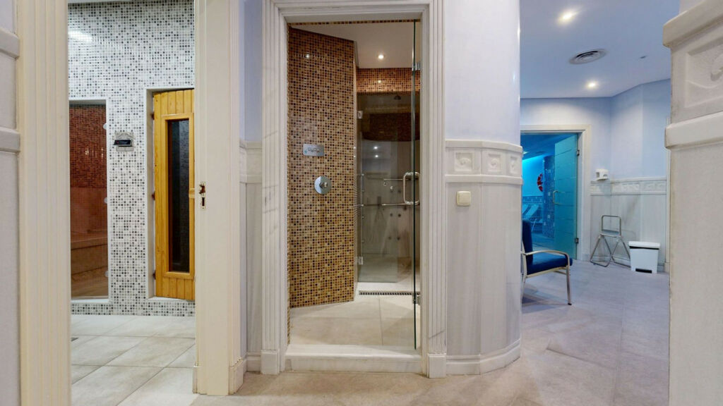 Middle Floor Apartment Estepona Málaga - image 46