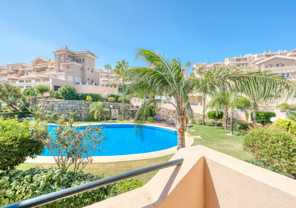 Townhouse La Duquesa Málaga - image 40