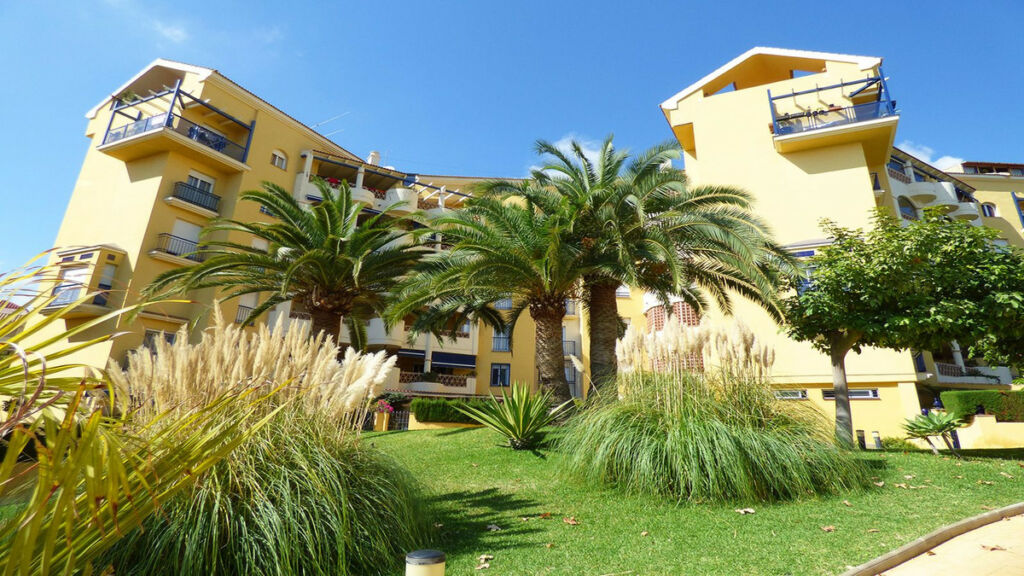 Middle Floor Apartment Benalmadena Málaga - image 46