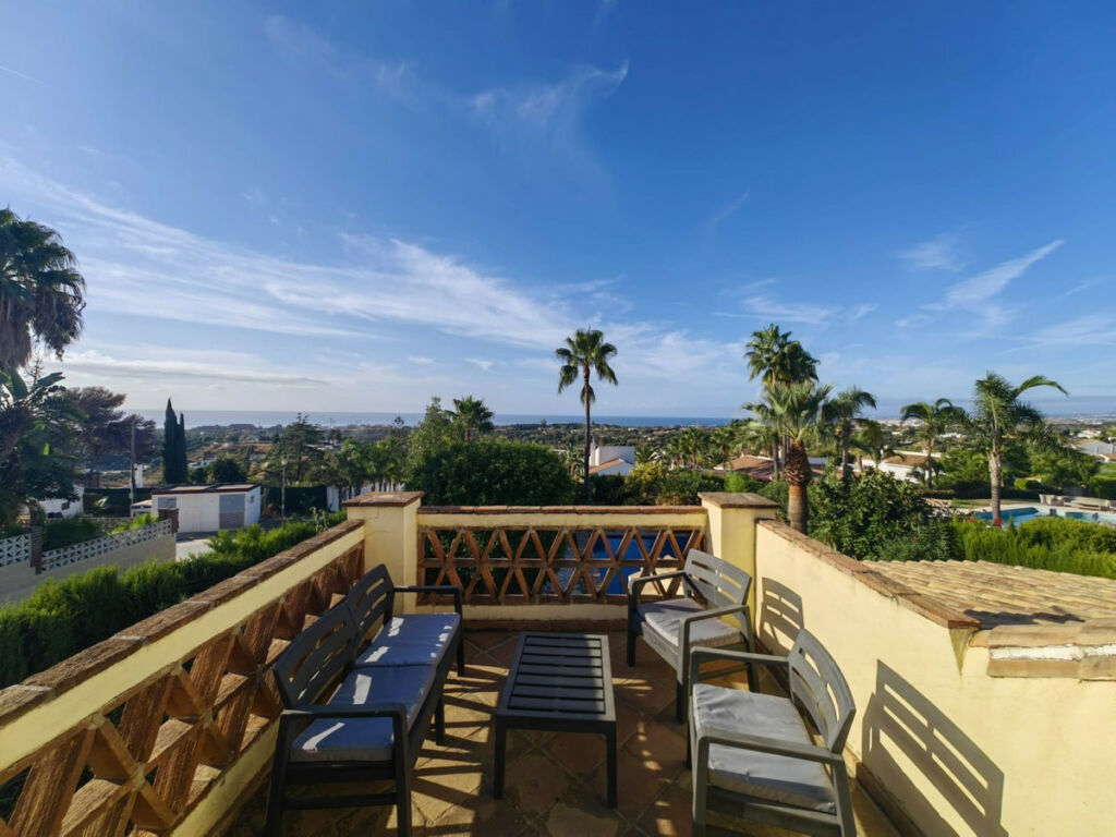 Detached Villa Estepona Málaga - image 46