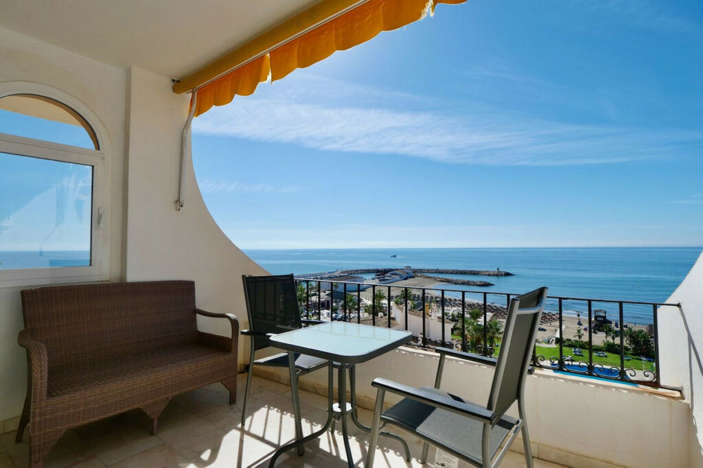 Top Floor Apartment Puerto de Cabopino Málaga - image 45