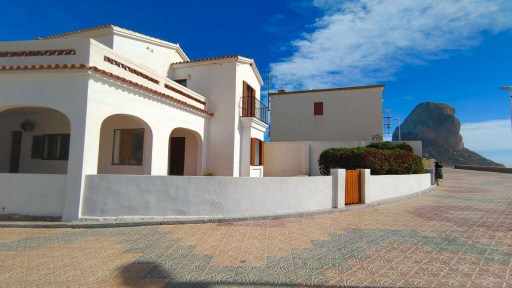 Detached Villa Calpe Alicante - image 47