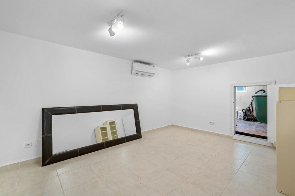 Detached Villa Ciudad Quesada Alicante - image 46