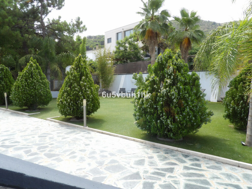 Detached Villa Alhaurín de la Torre Málaga - image 47
