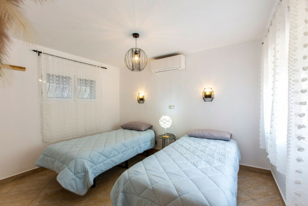 Detached Villa La Fustera Alicante - image 47