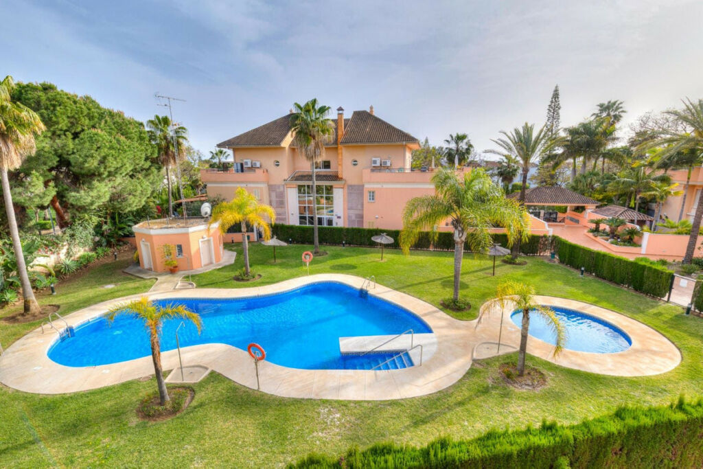 Top Floor Apartment Marbella Málaga - image 47