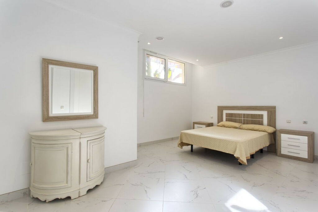 Detached Villa Los Flamingos Málaga - image 47