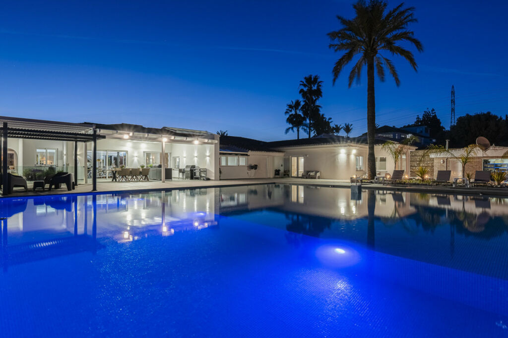 Detached Villa Elviria Málaga - image 48