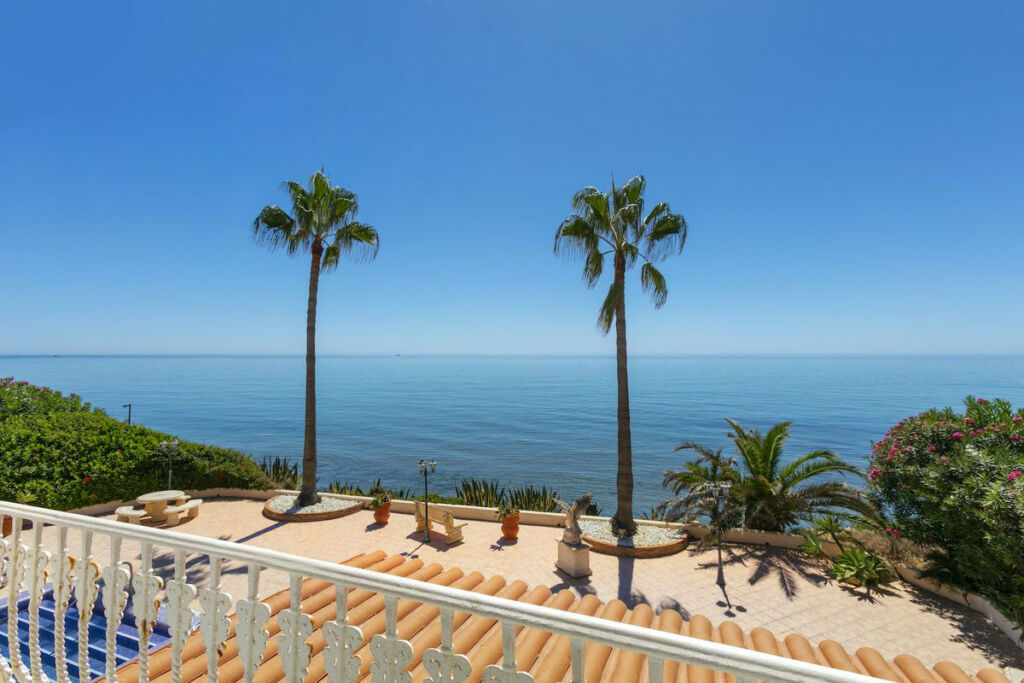 Detached Villa Marbesa Málaga - image 27