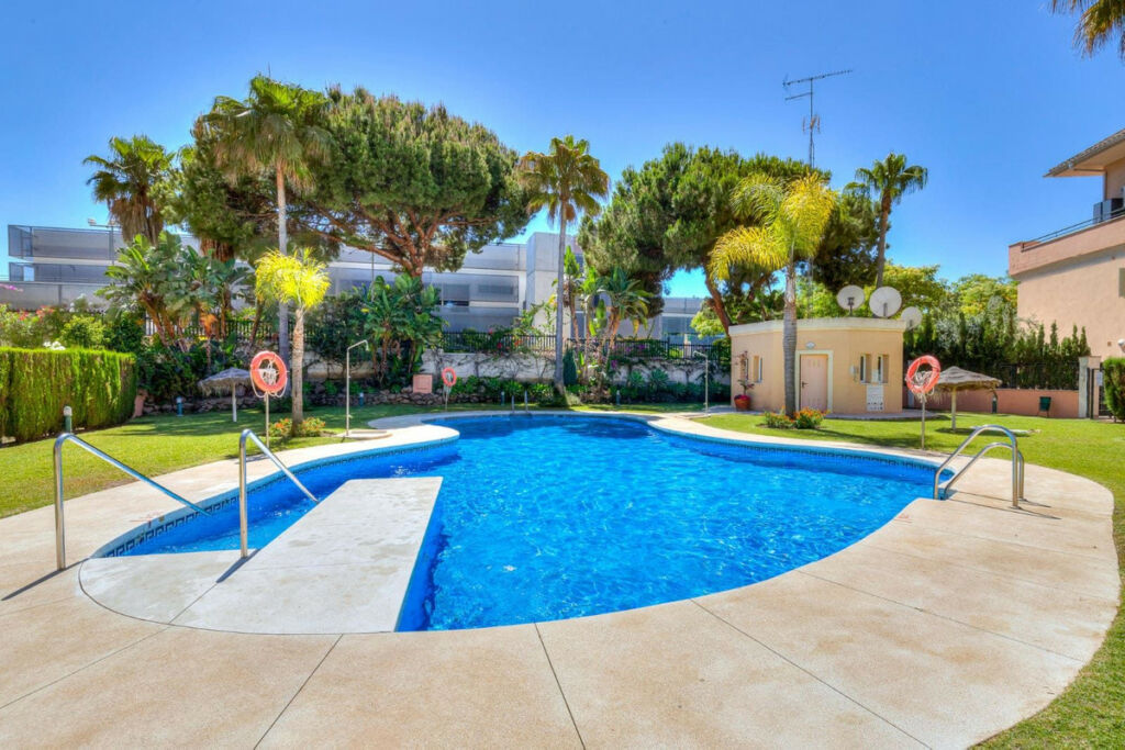 Top Floor Apartment Marbella Málaga - image 48