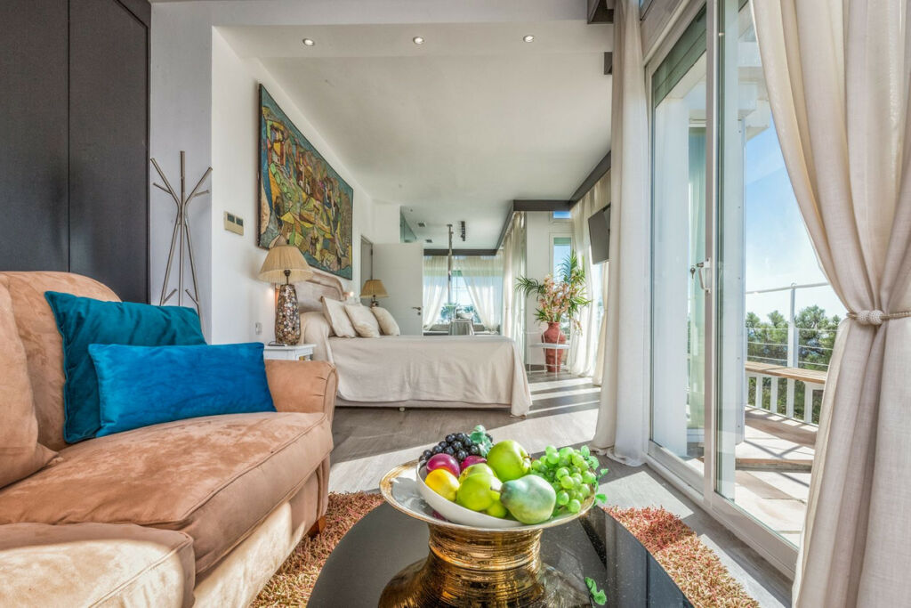 Detached Villa Estepona Málaga - image 48