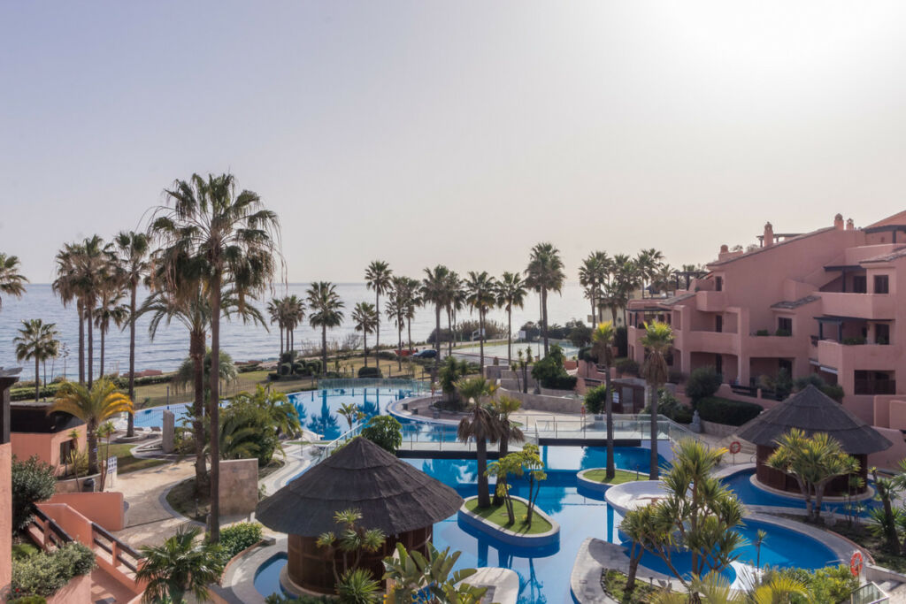 Middle Floor Apartment Estepona Málaga - image 48
