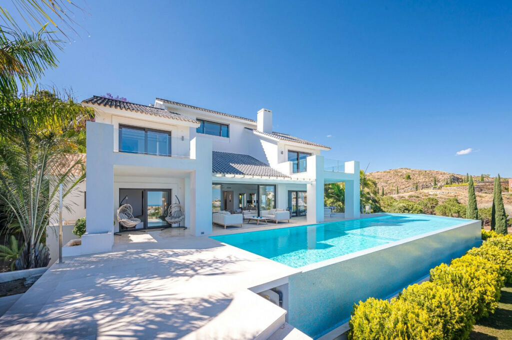 Detached Villa Los Flamingos Málaga - image 46