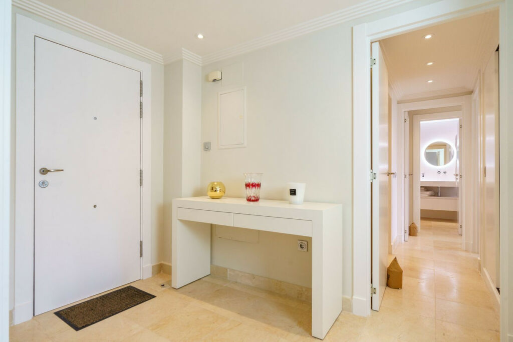 Middle Floor Apartment Benahavís Málaga - image 48
