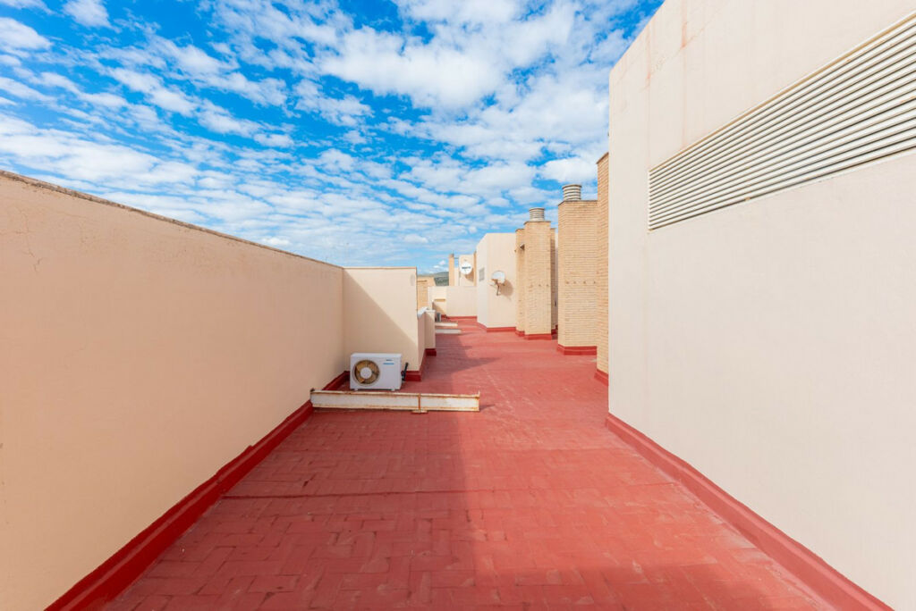 Middle Floor Apartment El Campello Alicante - image 48