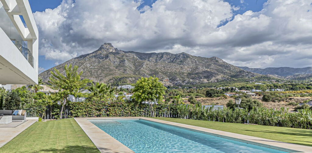 Detached Villa The Golden Mile Málaga - image 48