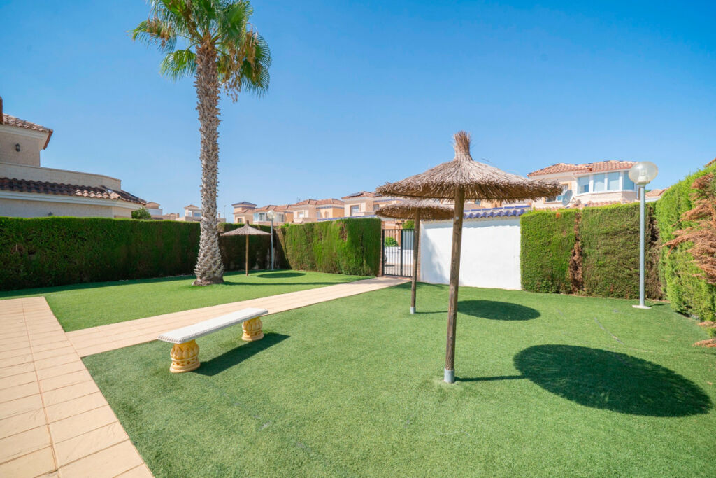 Townhouse Guardamar del Segura Alicante - image 48