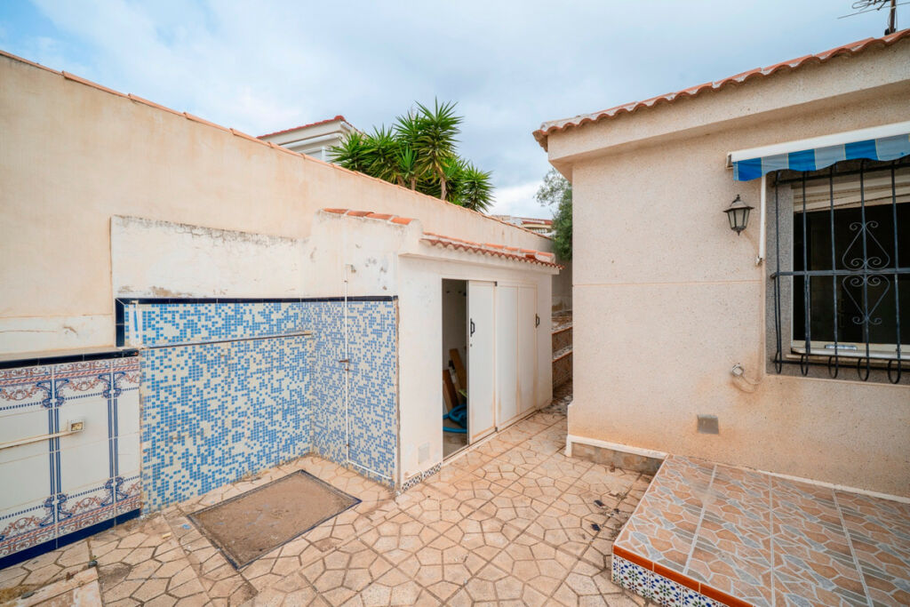 Detached Villa Ciudad Quesada Alicante - image 49