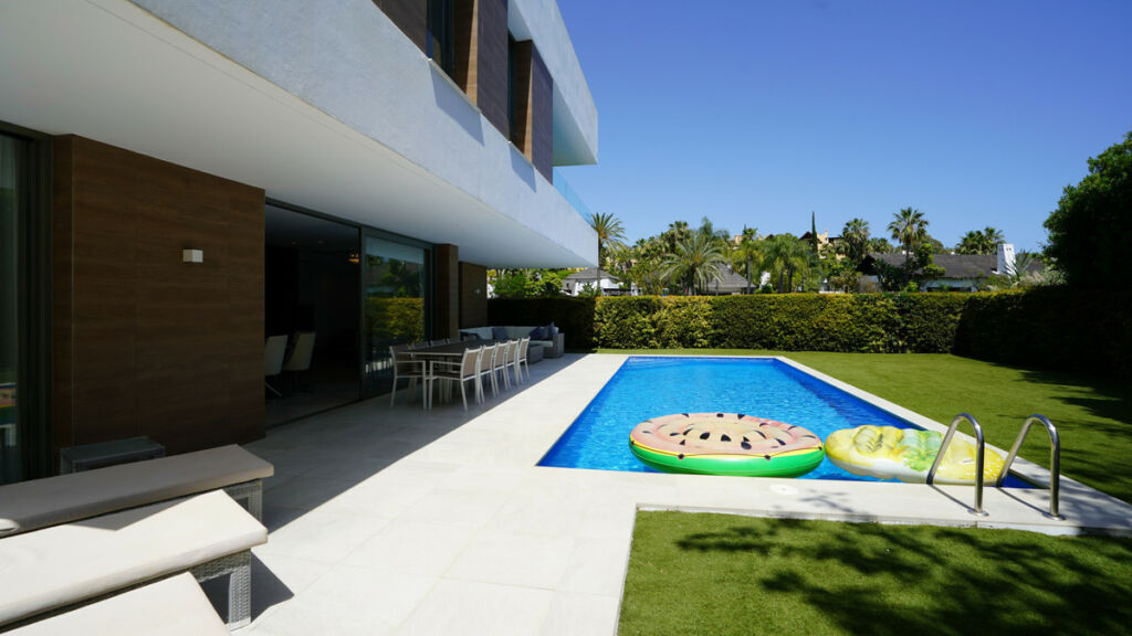 Detached Villa El Paraiso Málaga - image 49