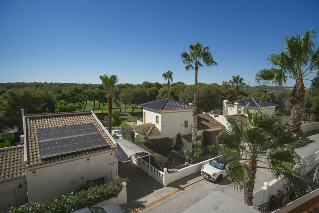 Detached Villa Las Ramblas Golf Alicante - image 49