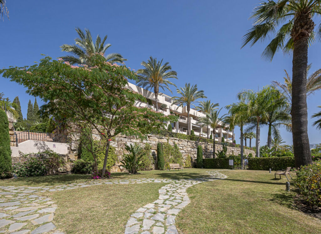 Middle Floor Apartment El Paraiso Málaga - image 49