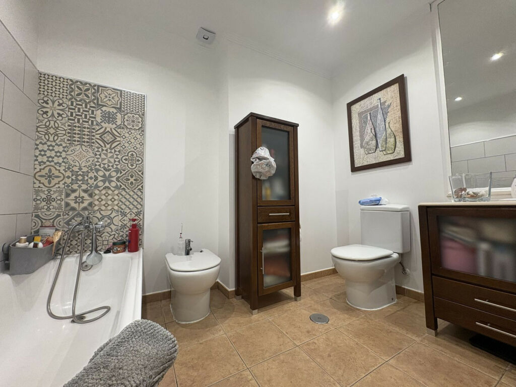 Ground Floor Apartment Atalaya Málaga - image 5