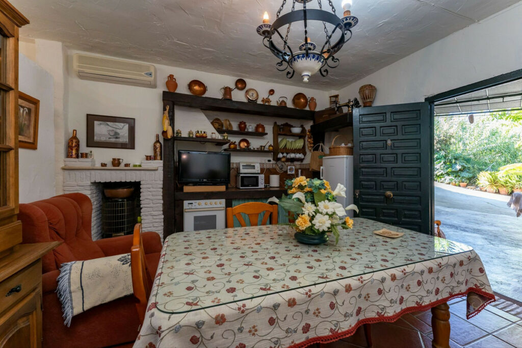 Detached Villa Coín Málaga - image 5