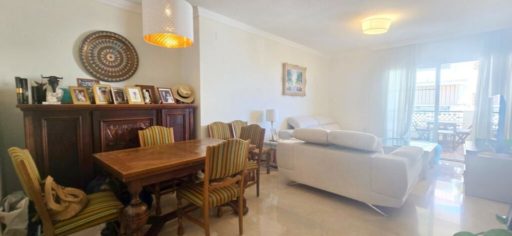 Middle Floor Apartment Arroyo de la Miel Málaga - image 5