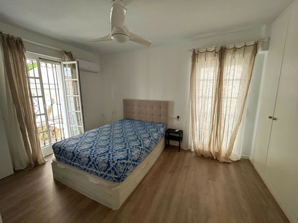 Townhouse Torrequebrada Málaga - image 5