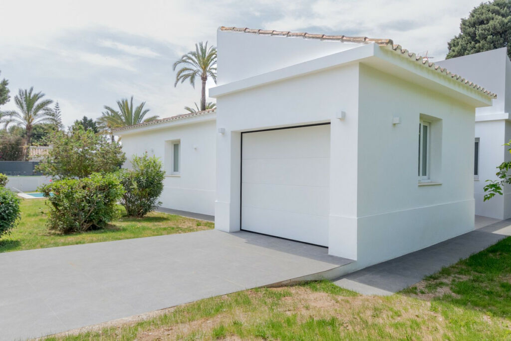 Detached Villa Marbesa Málaga - image 5