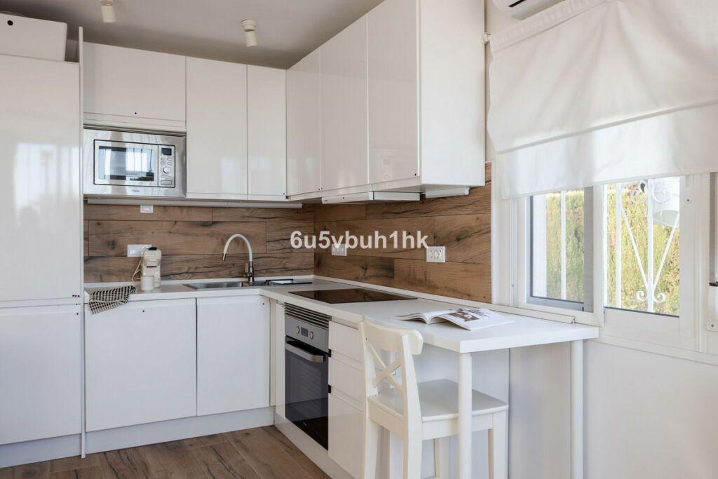 Ground Floor Apartment Estepona Málaga - image 5