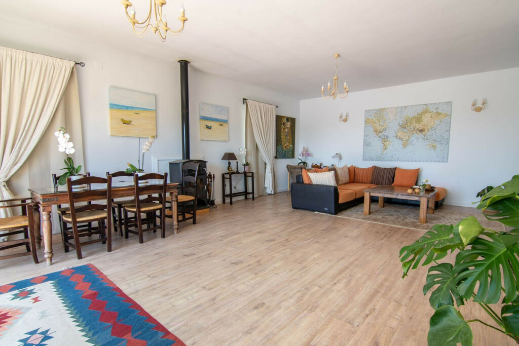 Detached Villa Estepona Málaga - image 6