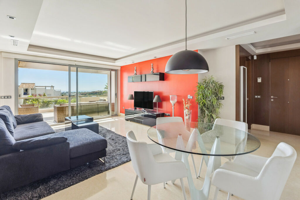 Middle Floor Apartment Benahavís Málaga - image 5