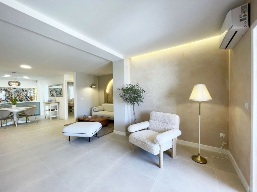Middle Floor Apartment Calpe Alicante - image 5