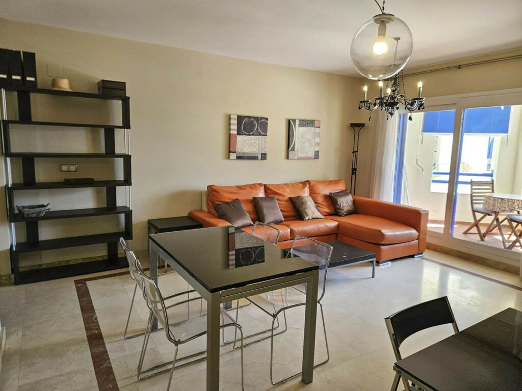 Middle Floor Apartment San Luis de Sabinillas Málaga - image 5
