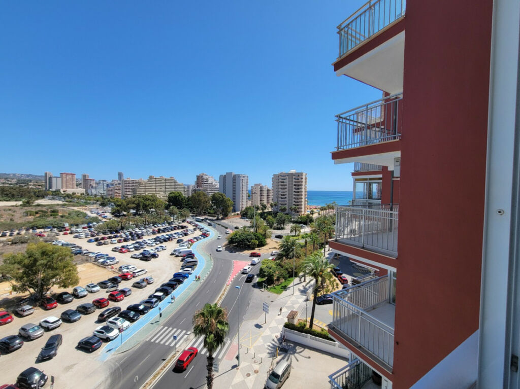 Middle Floor Apartment Calpe Alicante - image 5