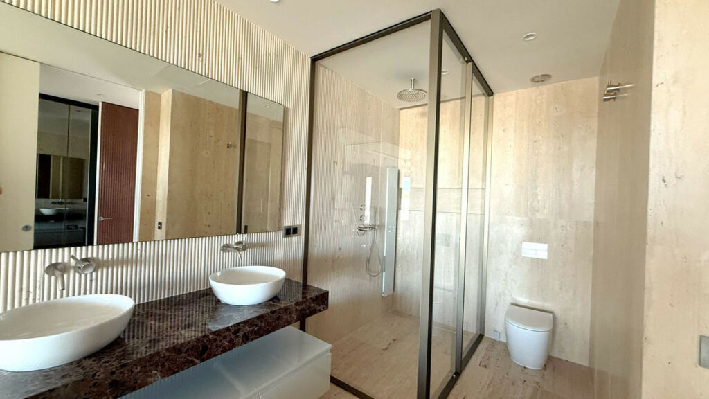 Penthouse Duplex The Golden Mile Málaga - image 5