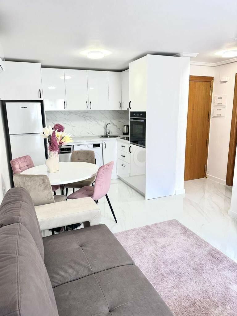 Middle Floor Apartment Playa Del Cura Alicante - image 5