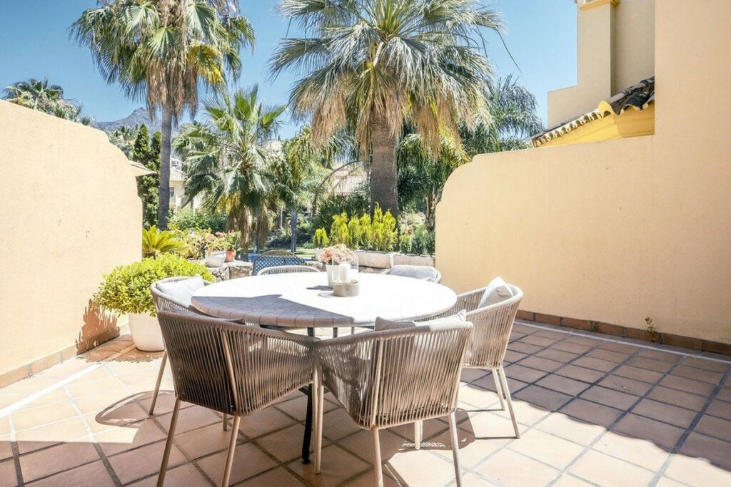 Semi-Detached House The Golden Mile Málaga - image 6